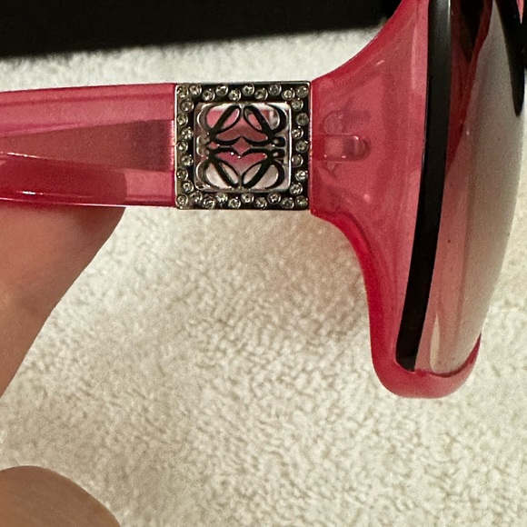 LOEWE OVERSIZE SUNGLASSES PINK LIKE NEW - Picture 9 of 13